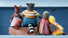 Load image into Gallery viewer, Mouche &amp; Friends - Seamless Toys to Knit and Love by Cinthia Vallet
