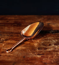 Load image into Gallery viewer, Hand-crafted Copper Scoop - Sertodo
