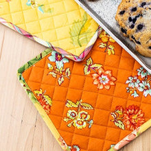 Load image into Gallery viewer, April Cornell - Tuscan Patchwork - Potholder
